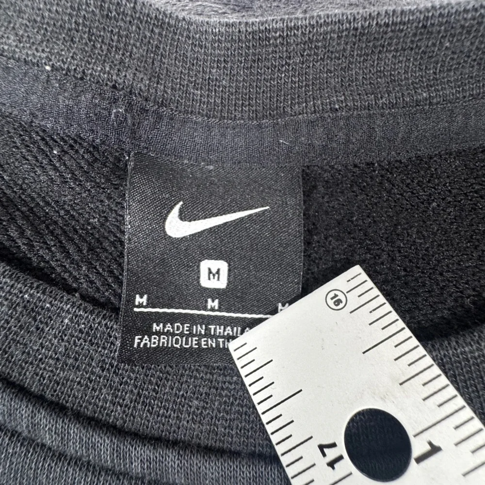 Nike Sweatshirt Womens Medium Black Cropped Chenille Swoosh Pullover 3122